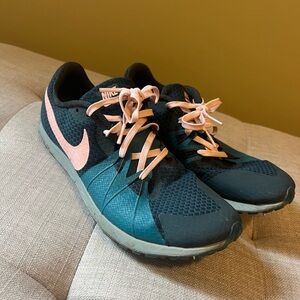 Nike women’s cross country spikes
